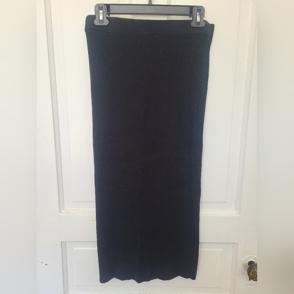 LOFT Black Ribbed Knit Skirt
